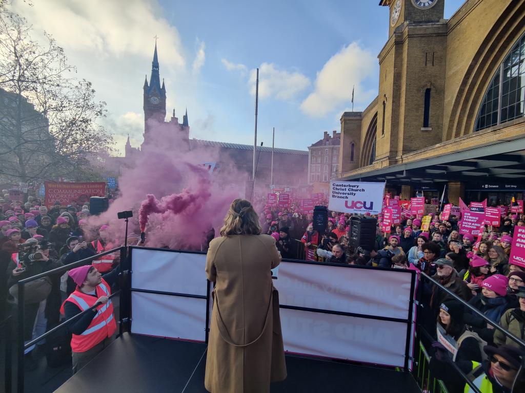 Our general secretary @DrJoGrady 'Today is a historic day. This is the largest national demo our union has ever held. University bosses thought scenes like this were impossible. They were wrong' #ucuRISING