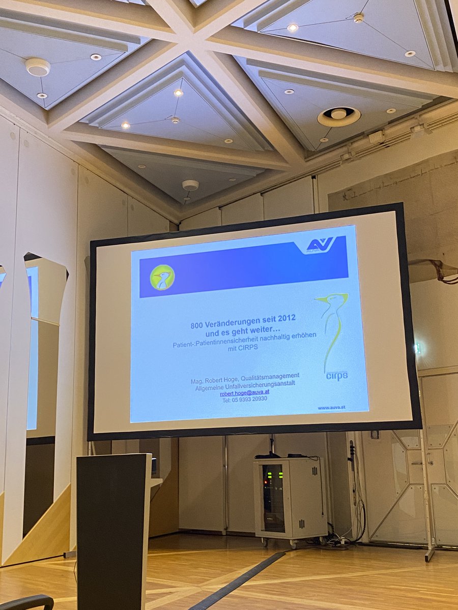 PPS_Patienten's tweet photo. Robert Hoge startet mit einem Rückblick auf die zahlreichen Entwicklungen in der Patientensicherheit und schildert, wie die Nutzung von #CIRPS diese nachhaltig erhöht.
#MeldenIstEhrensache https://t.co/FDw5xiynQn