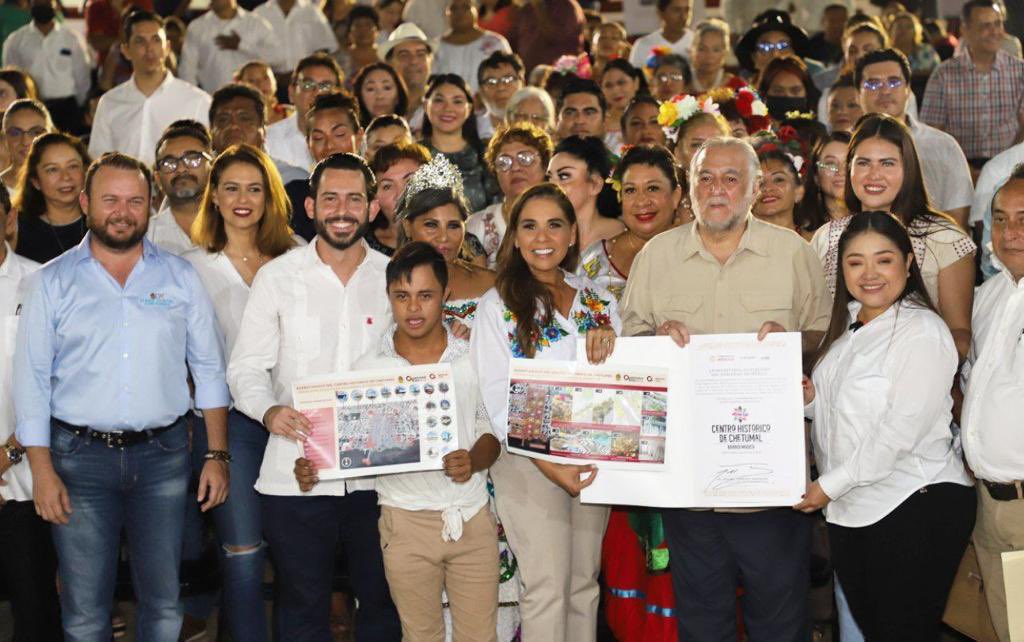 Chetumal tiene ya, ¡el primer Barrio Mágico del país! La Gobernadora <a href="/MaraLezama/">Mara Lezama</a> posiciona a nuestra capital en el mapa turístico nacional e internacional. 

Es un honor acompañar a nuestra Gobernadora <a href="/MaraLezama/">Mara Lezama</a> y a @yensunniOPB Presidenta Municipal de Othón. P Blanc…(1/3)