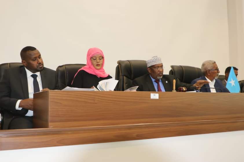In a joint session by both houses of the Parliament, #Somalia's Finance Ministry presented the 2023  National Budget. Both houses will have a further review in accordance with the law.
