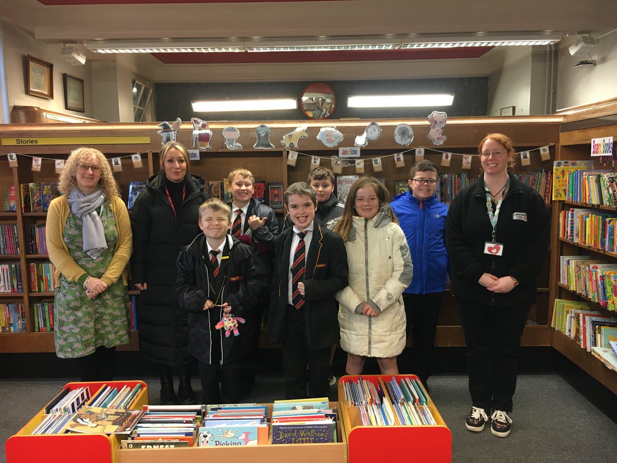 Shuttle_College's tweet image. Form 7C visited Padiham Library today to research different types of animals to enable them to gather enough information to write their own non-fiction books. Many thanks to the staff involved our students had a great time! @SCEnglishDept #PadihamLibrary @LancsLibraries