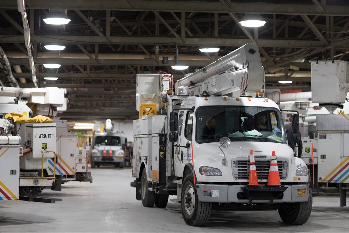 We're closely monitoring the Massachusetts weather forecast which calls for rain &amp; gusty winds to enter the region today and subside late Thursday evening.
 
For real-time power outage information &amp; storm safety information, visit ngrid.com/outagecentral.