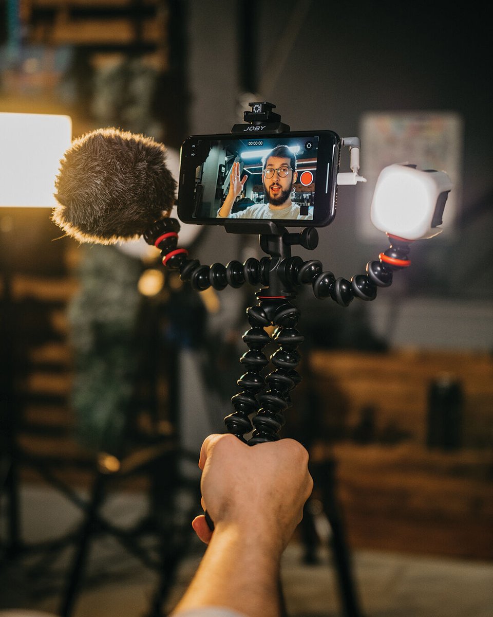 SUnidome's tweet image. Szerezd be a legmenőbb vlogger cuccokat! 
𝗝𝗼𝗯𝘆 | 𝗥𝗢𝗗𝗘 | 𝗗𝗲𝗶𝘁𝘆 | 𝗠𝗶𝗿𝗳𝗮𝗸 mobil vlogger kitek, mini ledek és mikrofonok kreatív alkotóknak. 
bit.ly/unidomevlog
#vlogger #vlogging #vloggerkit