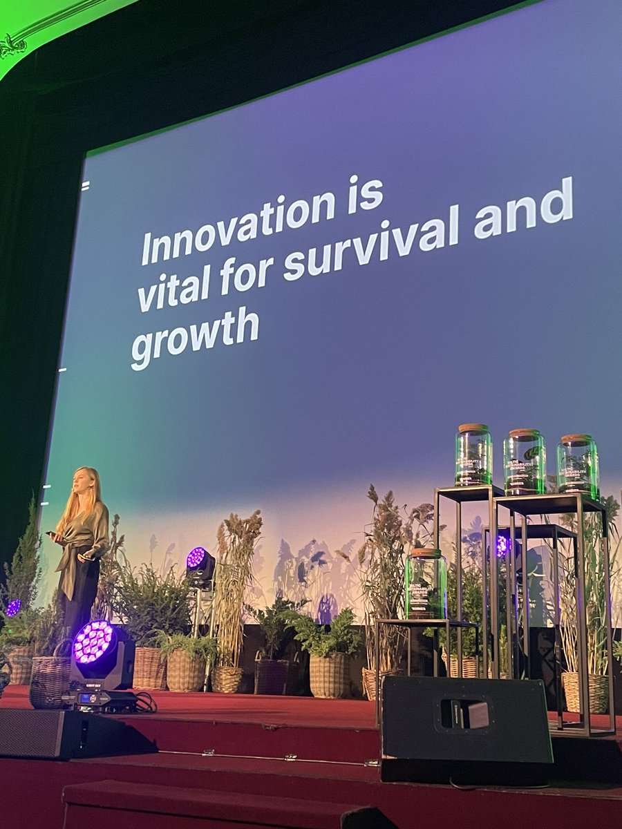 IneseAndersone's tweet photo. Šodien lieliski noorganizēts Baltic Sustainability Awards (by @helve_eu ), kurā savus klimata tehnoloģiskos risinājumus prezentēja lieli un mazi uzņēmumi no visas Baltijas. https://t.co/1RhCeaUUvq