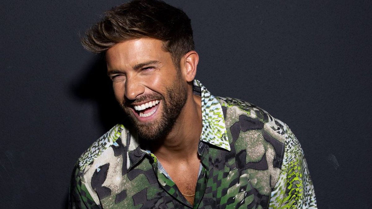 Formula_Music's tweet photo. ¡DIFÍCIL! 😱
¿Con cuál de estas grandes e inconfundibles voces del pop español te quedas?
🔃 PABLO ALBORÁN 
❤️ MANUEL CARRASCO https://t.co/pbDytCoE7n