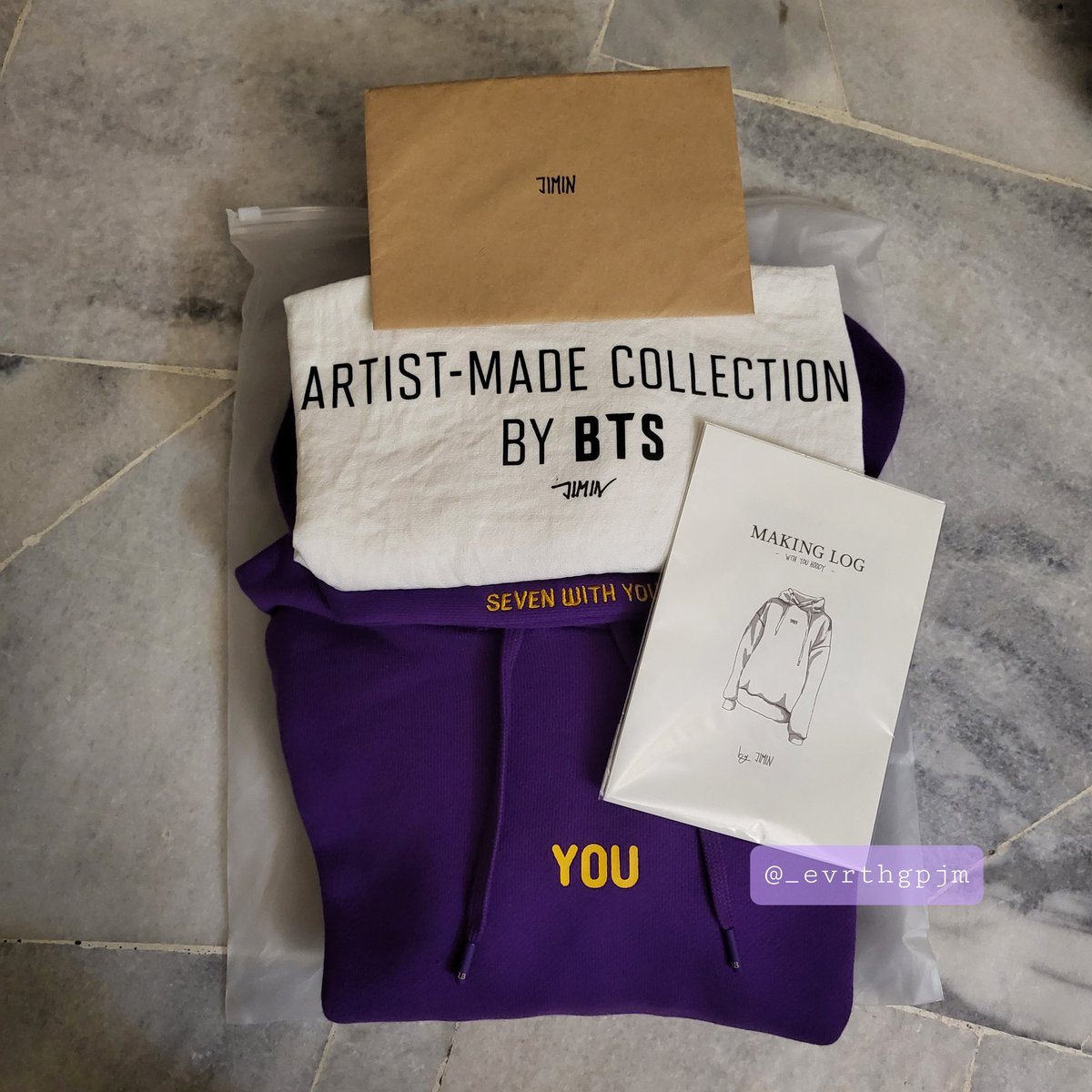 _evrthgpjm's tweet photo. 💌; @k0613_jjang @getcrazystore #getcrazystorefeedbacks
— i have never been so excited to get and open a parcel in my entire year of collecting. i can't believe it. i have it. my ultimate wishlist. 😭 thank you so so much, Azwa for helping me look for this! 💕
🫧; #receiptsbykrys https://t.co/d70J4RjAN1