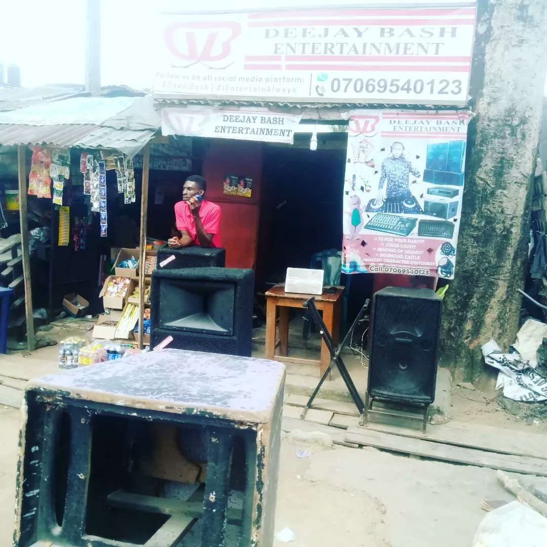 OgadjBash's tweet photo. My humble beginnings. I'm starting small today and getting bigger and better tomorrow for sure.
#OgadjBash #DeejayBashEntertainment
#MotivatedMindset
#DestinyChild
#ConnectToTheFuturewithZone https://t.co/z8zEDd7o9q