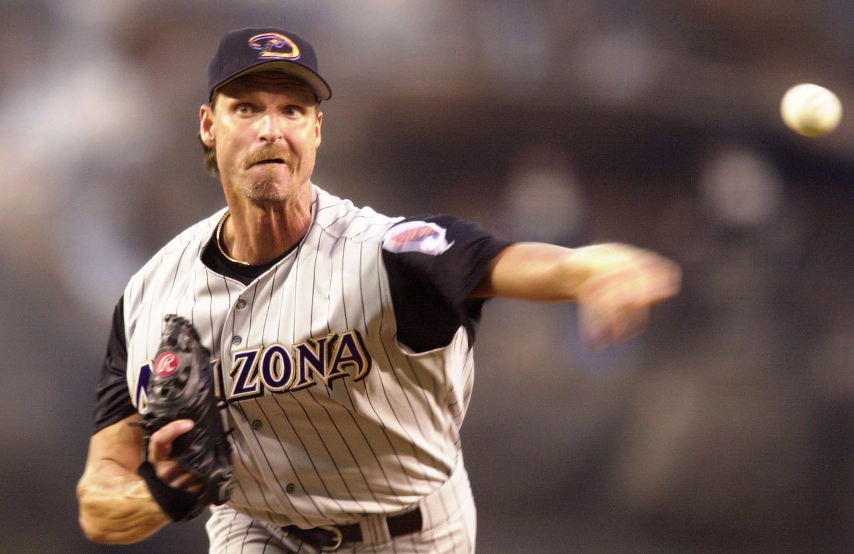 MLBNetwork's tweet photo. 24 years ago, The Big Unit signed with the @Dbacks 🔥

Johnson's stats over his first stint with Arizona (6 seasons):

103-49 (193 starts)
1389.2 Innings
2.65 ERA
1832 Strikeouts 
4x Cy Young Winner
2001 World Series Champ 💍 https://t.co/RP0XOCVv4z