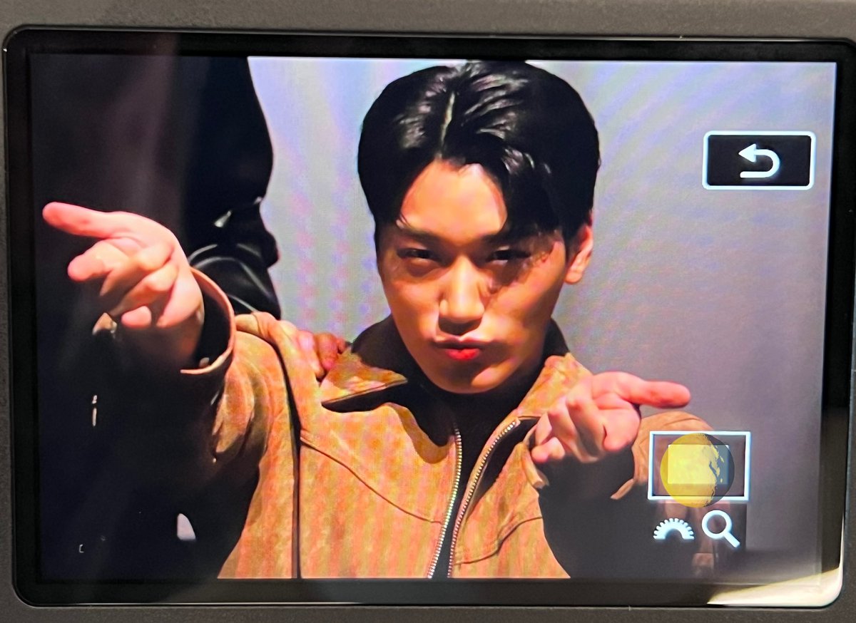 fromthemoon0710's tweet photo. 221129 hello82 뉴욕 팬싸
베놈 🕸️
#산 #에이티즈 #SAN #ATEEZ https://t.co/dgt31c4KsV
