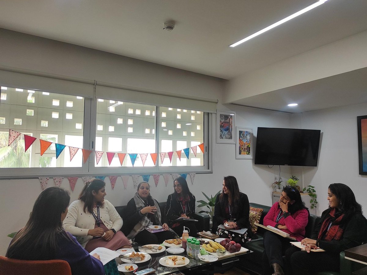 All it takes is that 'spark' in a discussion. I witnessed it first hand today during a session with our visionary director <a href="/VuppalTBS/">Vanita Uppal</a>. A reflective moment on the practice of 'Beautiful work'. Thought provoking conversation of Pedagogy,Practice and, of course, pastries! <a href="/TBS_Delhi/">TBS Delhi</a>