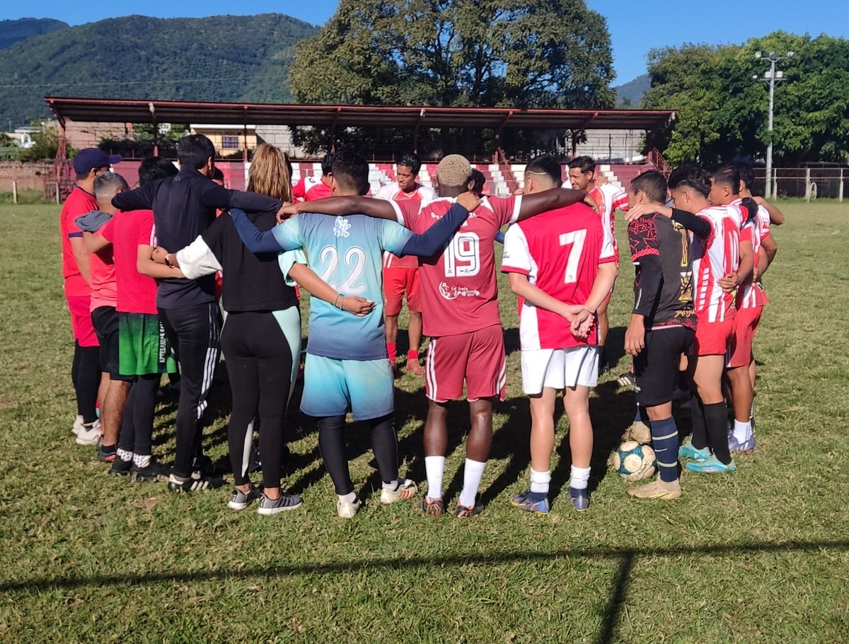 Iniciamos nuestro segundo entreno de la semana para preparar el duelo de vuelta.

#SomosAdm #DaleRojo #Juayua