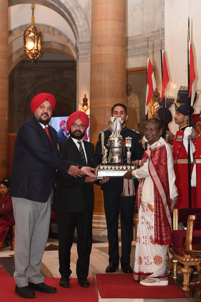 President Droupadi Murmu confers Maulana Abul Kalam Azad Trophy, 2022 on Guru Nanak Dev University, Amritsar for showing the best all-round performance in sports.