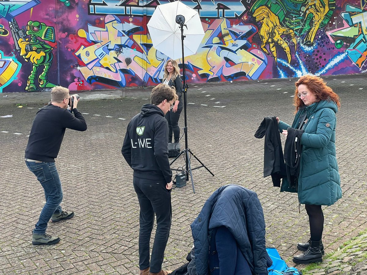Blijft toch leuk, die fotoshoots! Dit keer met <a href="/Ameerun/">Rob Ameerun</a>, @victorsmis en nieuwe hoodies bij de @verkadefabriek in Den Bosch