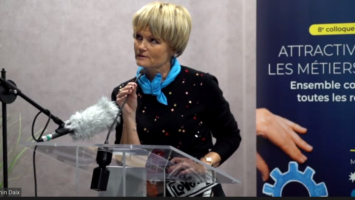 SPS_institut's tweet photo. #colloqueSPS : @CathCornibert souligne le côté avant-gardiste de l'@ars_grand_est qui a soutenu les actions de SPS dès le début !
Un grand merci de nous aider à prendre soin de ceux qui soignent !
#assosps #soignants #santémentale #préventionsanté https://t.co/ecLYfisgd4
