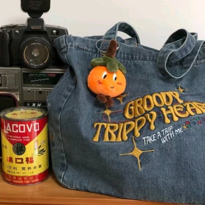 aphroditebarbs's tweet photo. vintage denim tote bag for college!
🔗https://t.co/rgrUQ1OXQh https://t.co/2O9iytBvpB