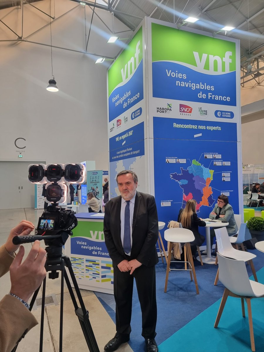 _OTRE_'s tweet photo. 🚚 🛳
L'@_OTRE_ est présente au salon #Riverdating organisée par @vnf_officiel. Une nouvelle collaboration qui montre la complémentarité du #Transport routier et du #fluvial.
📽 @Th_Guimbaud, directeur général, nous en dira plus en vidéo, restez connectés ! https://t.co/tjkpMYWBoT