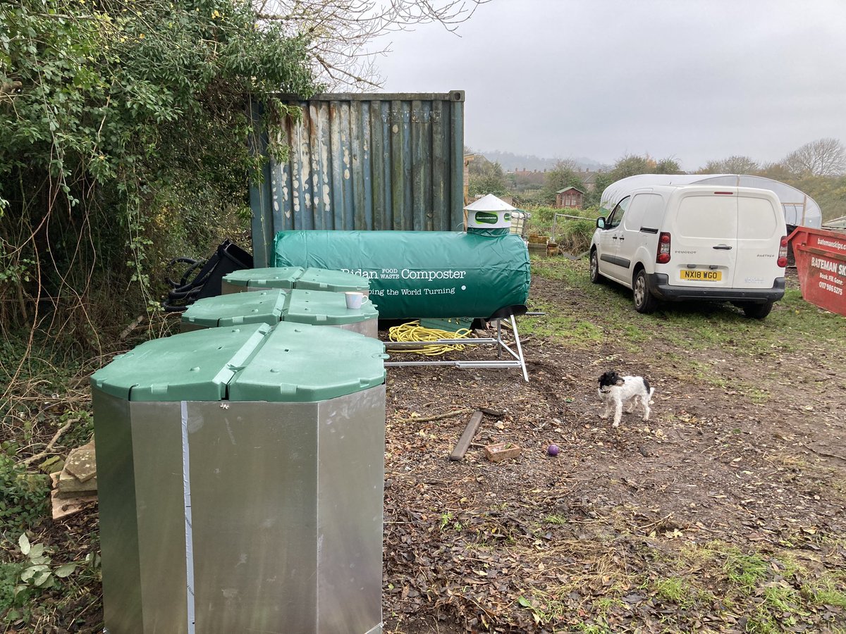 RidanCompost's tweet photo. @HeartofBS13 are growing flowers and food, community and minds and now #composting #foodwaste with a Ridan https://t.co/Jl3wNi7B0a