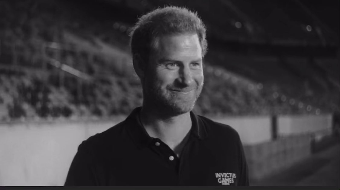 claireXanda's tweet photo. This is the fucking love match y’all 😭🥵 hot as fucking fuck 🔥🔥
#MeghanAndHarry #HarryandMeghan #toptierlove https://t.co/n7iBdmy6TV