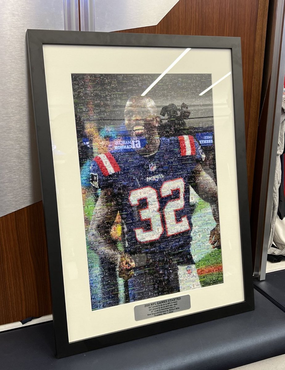 PatriotsMA's tweet photo. Can you guess who is playing their 200th game with the Patriots? Robert Kraft presented Devin McCourty with this portrait, comprised of 200 pictures, one from each game 🔥. Patriots nation loves you Devin! #ForeverNE https://t.co/Tel8lOaXLF