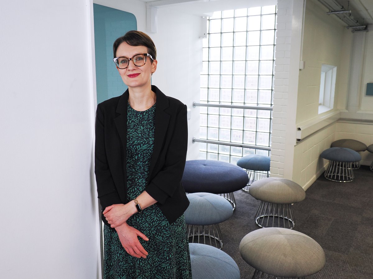 Dr @cemathieson - Senior Lecturer in SLL - is a finalist for The Researcher of the Year at Surrey's Vice Chancellor Awards tonight! Tune in to see if she wins: bit.ly/3Fc0DBk #englishcreates @uniofsurrey