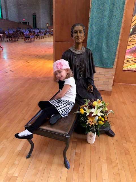 adorersUS's tweet photo. FUTURE ASC?  This young lady, while visiting the Wichita Center, decided she wanted to get a picture with Saint Maria and jumped right up and struck this pose!

#adorers #adorersus #ascfamily https://t.co/E6KPGLcqyZ