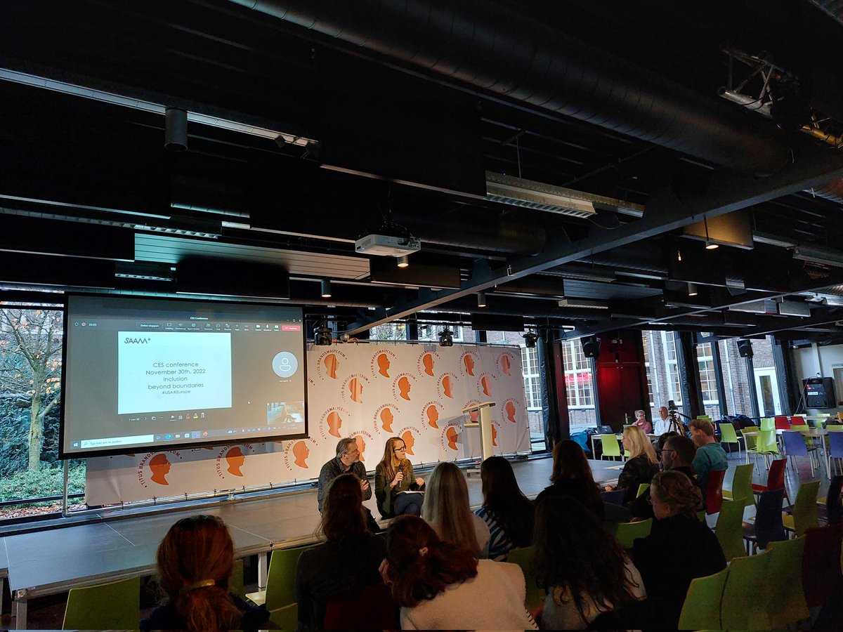 PZitteren's tweet photo. CES conferentie met live en online gasten uit Amerika #commonprinciplesessentialschools #kijkendoordezebril #kijkoponderwijs #uitgangspunten #netevenanders #sameninspireren @deleerschool @SAAMscholen https://t.co/FkRvrNFDON
