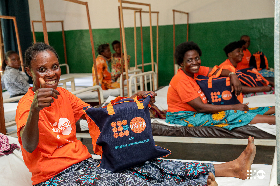 #LSV? La fistule
☑️peut survenir à la suite d'actes de violence sexuelle ou des accouchements mal assistés ;
☑️obstétricale ou traumatique porte une grave atteinte à la dignité de la femme ;
☑️traumatique est une #VBG et donc une violation grave des #droitshumains. #16jours