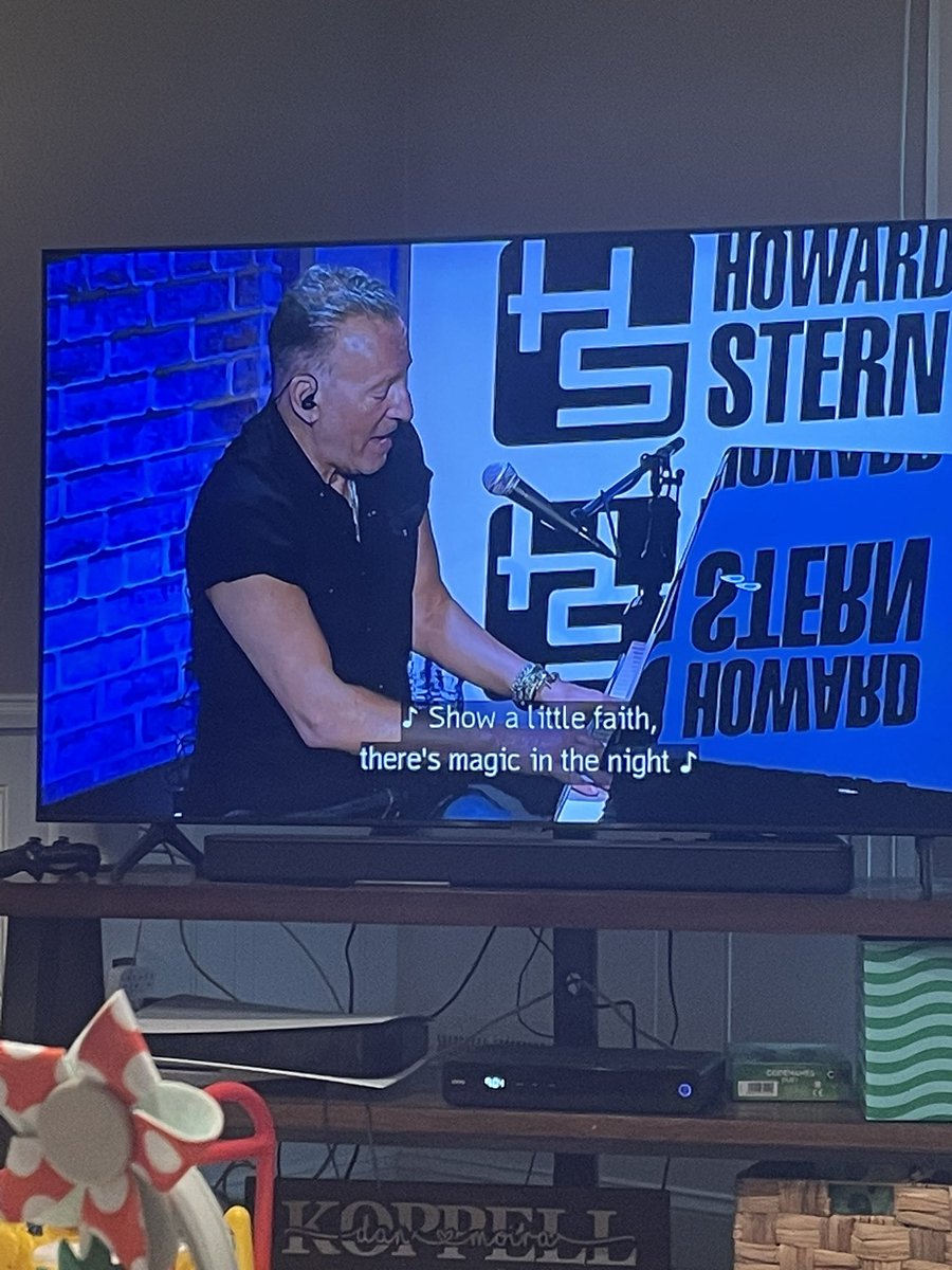 moirathatplease's tweet photo. I also cried during this version of thunder road bc it takes me back to the basement of Parker House and Friday nights at the Osprey when I was fun and reminding every one that i was “in my twenties!”@springsteen https://t.co/YEOL1nyuaw