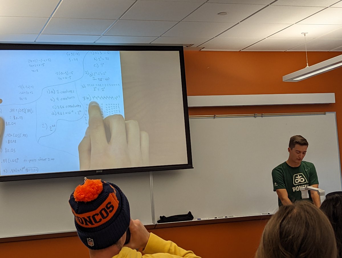 DrMalesMathEd's tweet photo. Mr Sumrall begins to support students in considering exponential functions as a model for population growth since the value of the derivative is directly proportional to the value of the function. @unltlte @UNL_CEHS #functions #modeling #proportionality #derivatives #mathedswag https://t.co/FolMdTn4Kp