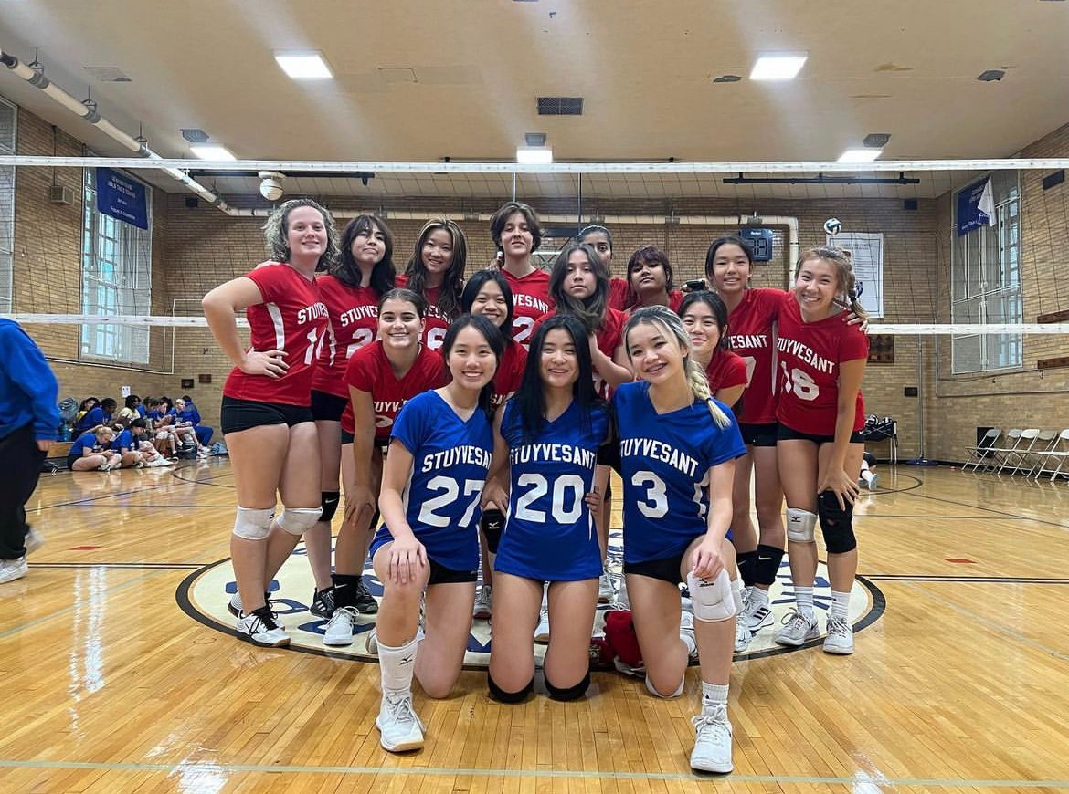 StuyNY's tweet photo. Congrats @StuyNYC Girls Varsity Volleyball, finishing the season 10-0 & made quarterfinals! The Stuy Vixens beat the eighth seed! #GoStuy! #StuyFunFact-Our Girls’ Varsity team formed in '74. #StuyProud https://t.co/orD80Cgxr2