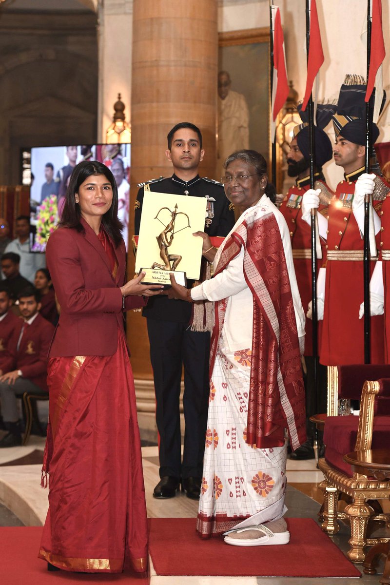 nikhat_zareen's tweet photo. It’s an absolute honour to be conferred with the prestigious Arjuna Award by the Hon’ble President of India Smt. Droupadi Murmu Ji. Gratitude to the Almighty for guiding me on my journey and to all those who shared it with me. 

Onwards and upwards! 🙏😇

@rashtrapatibhvn https://t.co/1HCObsd0iV