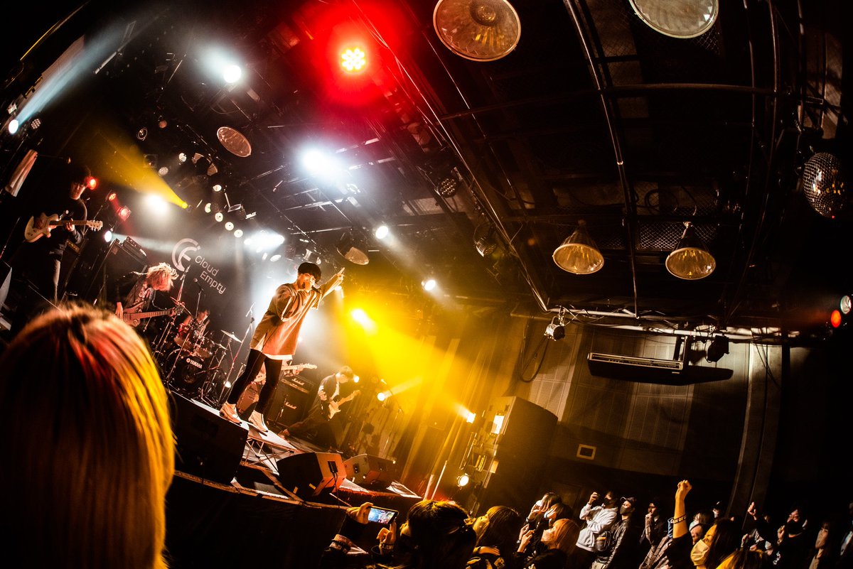 kidoairaku_181's tweet photo. 取り急ぎありがとうございました。

同窓会のような、懐かしい顔ぶれの前でライブ出来たことは幸せでした。

また広島で新しいバンド、始めます。
12月中に発表します。

最高な歌、また歌います◎ https://t.co/1rhkLCJuQU