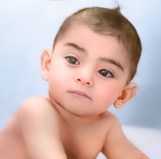 A su llegada a Auschwitz, los prisioneros pasaban por la temida "Selección": un miembro de las SS decidía a ojo quién permanecía en el campo y quién era enviado directamente a la cámara de gas.

Los niños, considerados 'inútiles' para trabajar, eran asesinados nada más llegar.