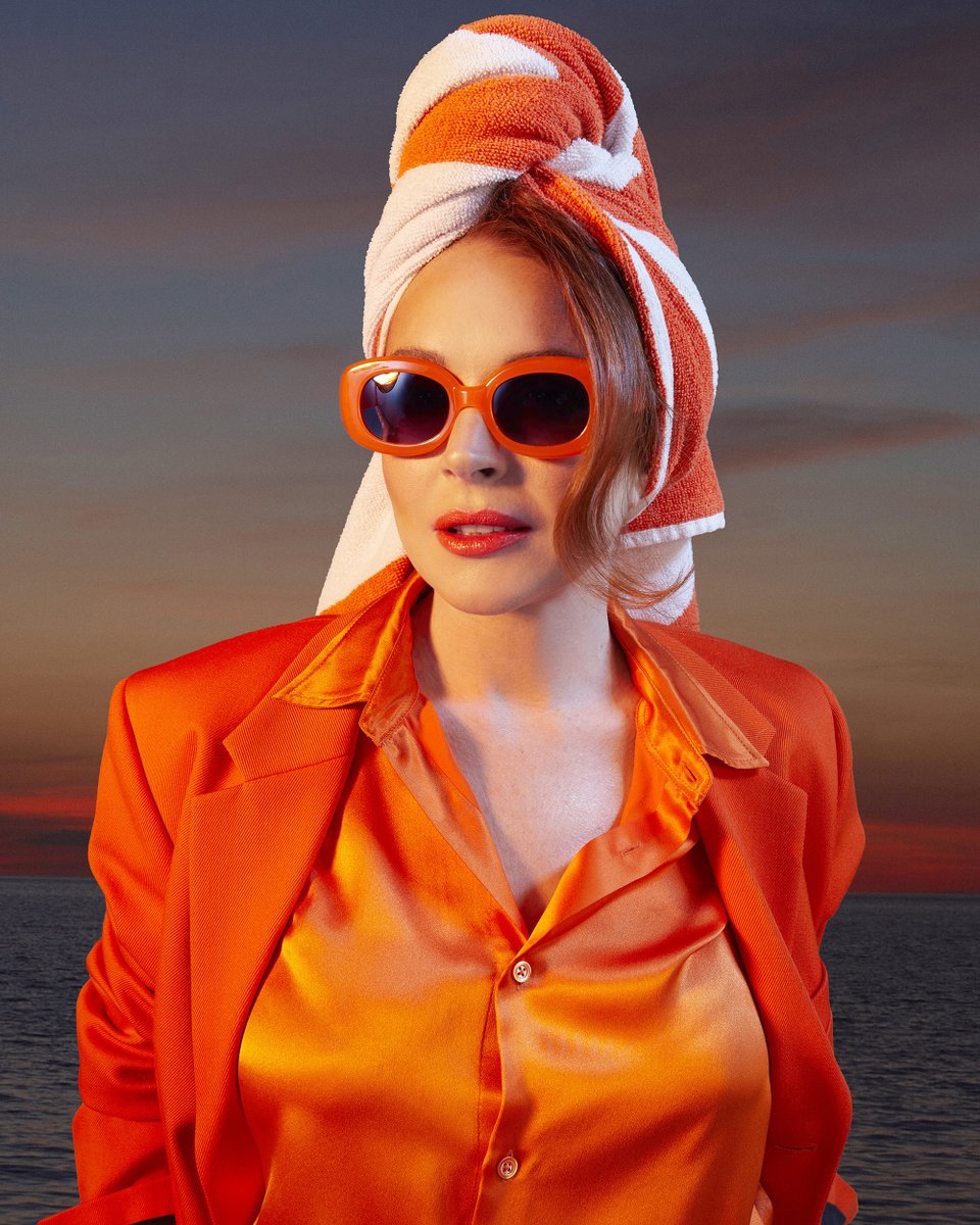 InterviewMag's tweet photo. “I think people still see us as teenagers.” @lindsaylohan spoke to her "Mean Girls" co-star @AmandaSeyfried  for "MIAMI," a limited-edition storybook presented by Interview and AMI 🌈 available exclusively at Art Basel Miami Beach 🦜 https://t.co/qUN7V91PLI https://t.co/olZV0gjHIq