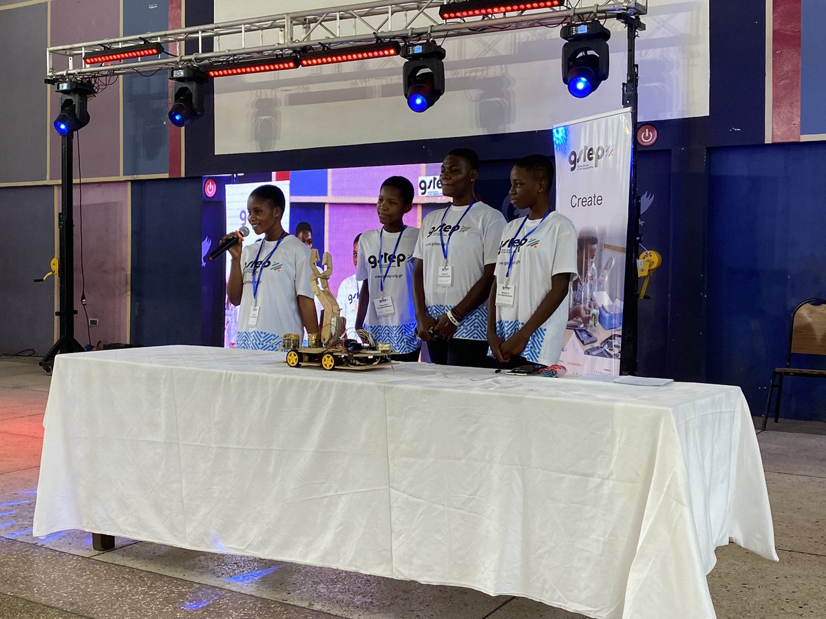 GSTEP_GH's tweet photo. BRAIN OF TECH-MODERNERS developed a robot, which is able to clear trash from the streets while educating the public on the dangers of living in unsanitary environments.

#GSTEPJudgingEvent #GSTEPChallenge #STEMPowered #FinalistTeams https://t.co/Pc00W9PjZp