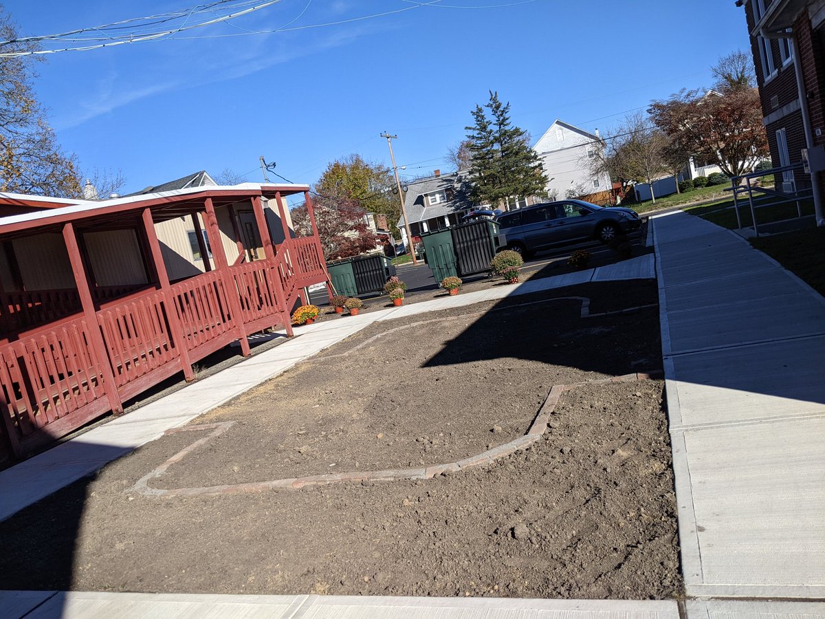 FSDGarden tweet media