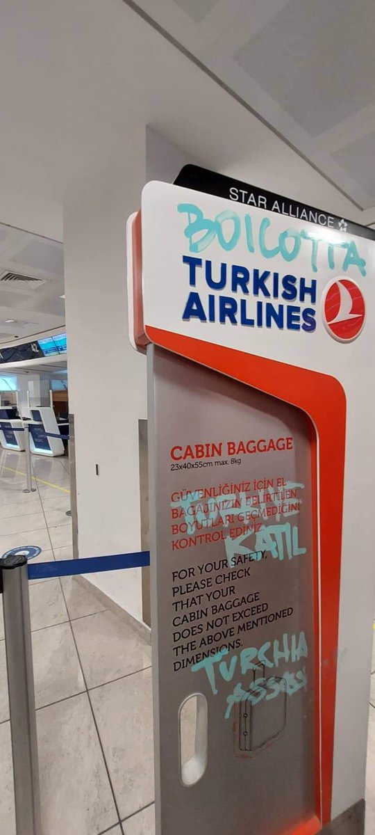 CooperRebeldeNa's tweet photo. Stamattina all'aeroporto di Napoli Capodichino 
https://t.co/yEupcfHSqd https://t.co/1lf0XFPqyi