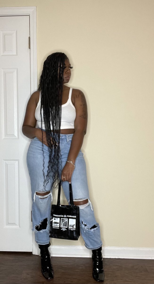 ShopJSB's tweet image. Idk if I love the bag or the shoes more🥰 they compliment eachother so well 🖤 

Shoes available in sizes: 6-11
jaysshoeboutique.com