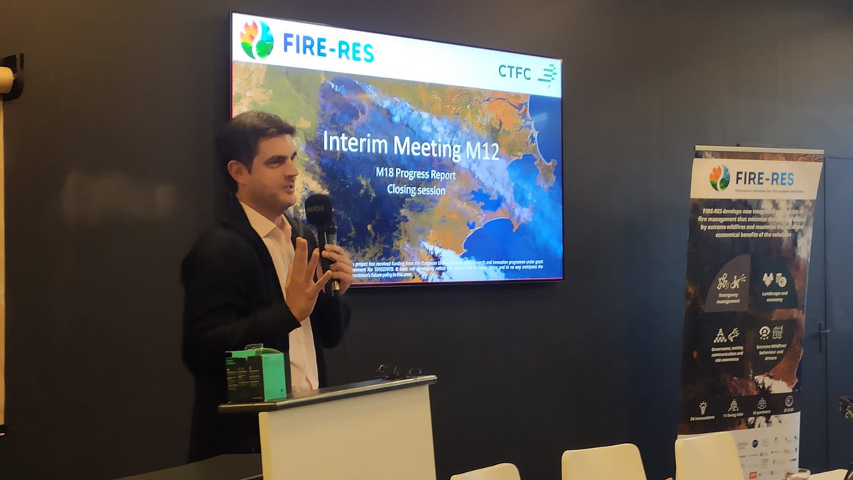 ctforestal's tweet photo. 🔥 #FIRERES
@ToniTrasobares delivers the closing speech to the @FIRERESproject #12M General Assembly
Thank to everyone who joined, and a special shoutout to @WUR for hosting the meeting! #FireScienceCommunity #WildfireRiskManagement https://t.co/QWmc2DbdAZ