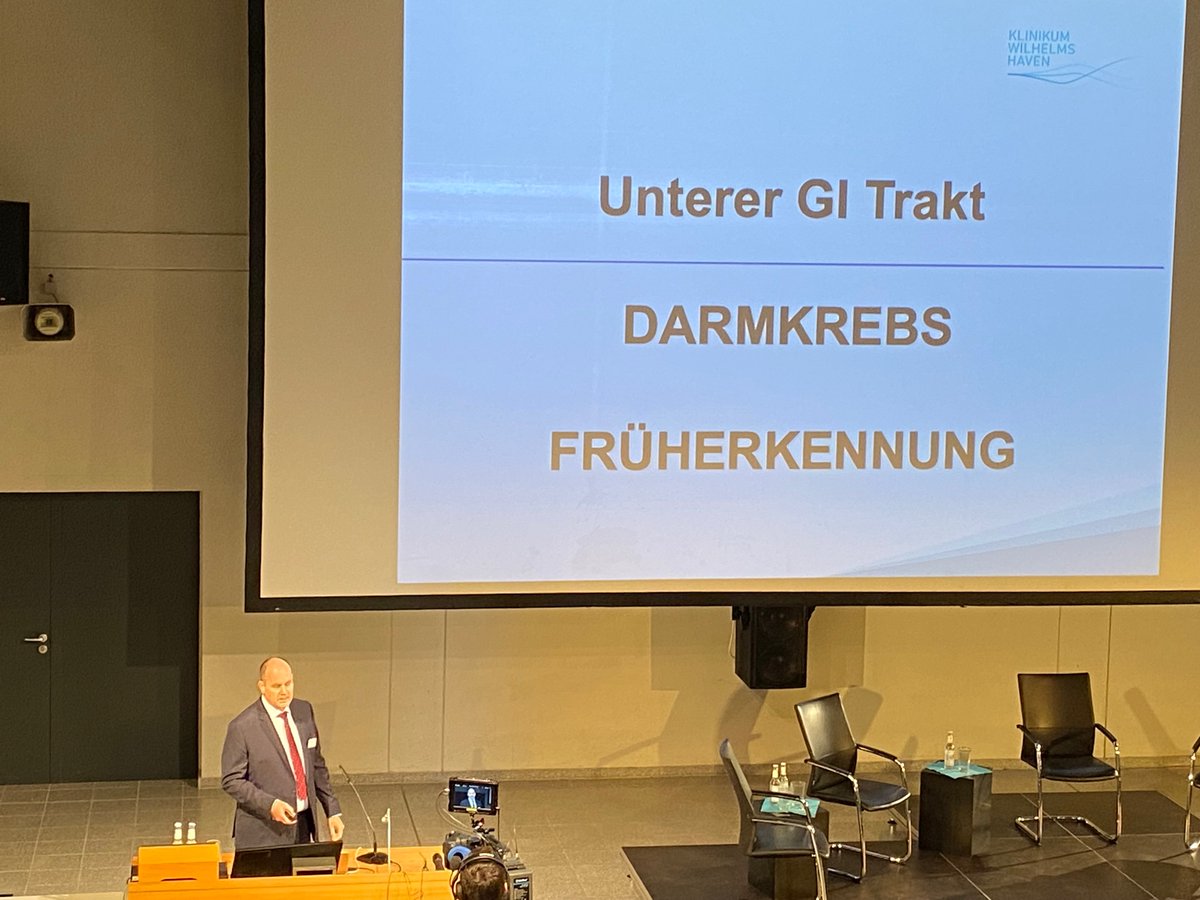 Über den Nutzen von KI in der Gastroenterologie spricht Dr. med. Marcus Schmitt, Ärztlicher Direktor des Klinikums Wilhelmshaven. Er spricht gerade über seine Erfahrungen bei der Diagnose von Dickdarmkrebs. Schauen Sie rein: www. digitalgipfel-gesundheit.de