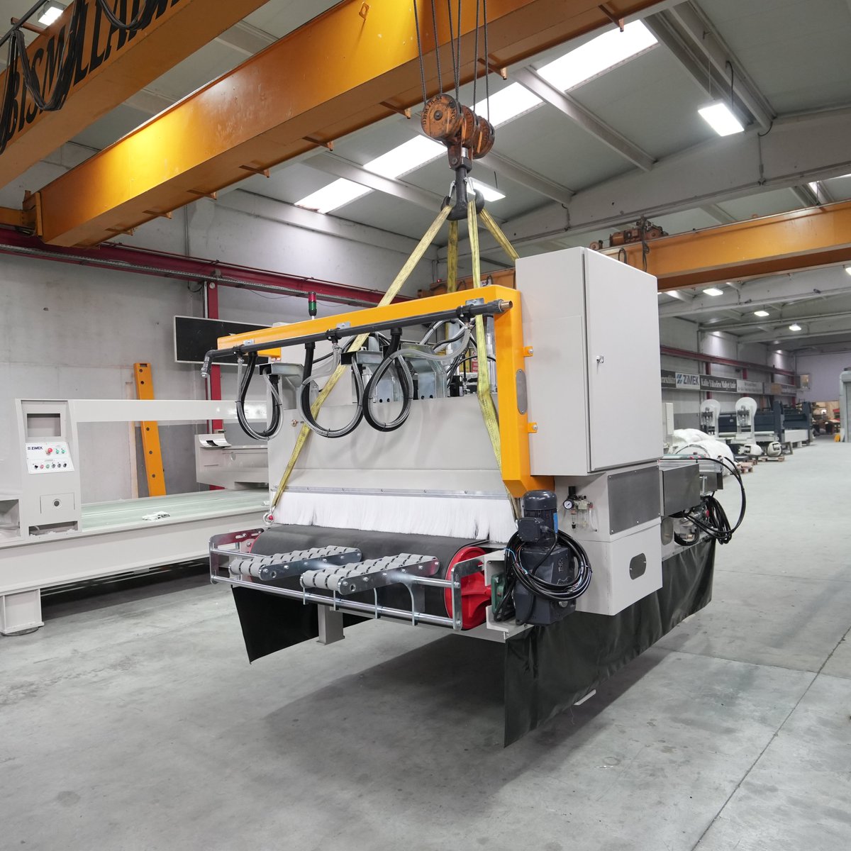 zimekmachine's tweet photo. 🇹🇷 Fimar Mermer'in Makedonya fabrikasına Trimming Ebatlama Hattı yüklenmiştir. Hayırlı olmasını diler, Zimek Makina'yı tercih ettikleri için teşekkür ederiz.#stoneproducts #stonemachines #marblestone #naturalstoneslabs
#whitemarble #mramor #greekmarble https://t.co/RfuW4jFduY