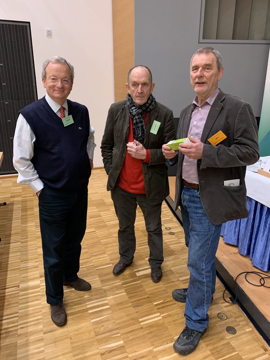 Wir bedanken uns für ein wunderbares 14. #Biomasseforum in Bad Hersfeld!
Ein interessantes Programm mit tollen Referenten und zahlreichen Chancen zum individuellen Austausch - wie hier bei unserem GF Michael v. Ketteler im Gespräch mit Hans Vornkahl und Hans-Jürgen Müller, MdL.