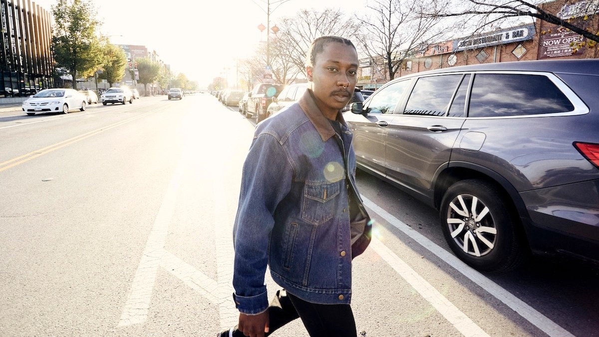 McKinley Dixon has unveiled his new track “Sun, I Rise,” featuring a hook from Angélica Garcia. 

The song has Dixon examining his morals over mournful strings — including a particularly extravagant harp.

LISTEN: cos.lv/nPuK50LR69Q