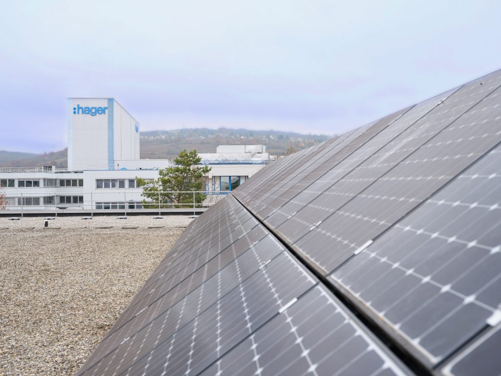 Agence_DMA's tweet photo. Hager Group intègre l’association allemande Klimaschutz-Unternehmen e.V. - https://t.co/JX1Y3dNcdS https://t.co/tEgReXIpkM