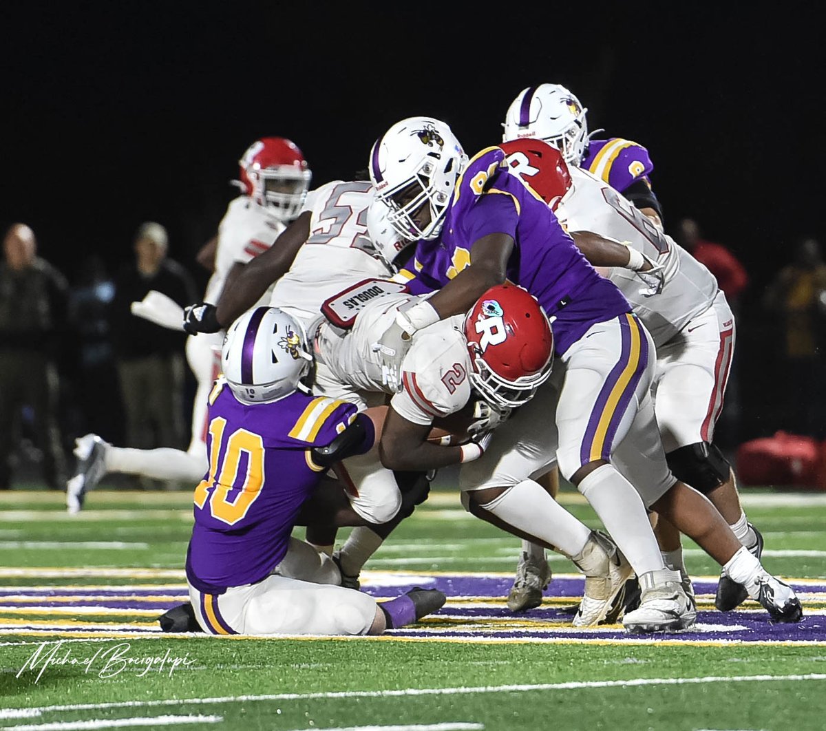 Congratz to our 5-5A Defensive All District players for 2022: 1st-Porter Gibson, Hayden Rushing, Jed Cambre, DaShawn McBryde and  Maison Vorise.  2nd-Elijah Butler and CamRon Eirick.  HM-Alex Chandler and Rancher Miller. Allowed only 9.4 pts per game in district. #W1nAsOne #SVT