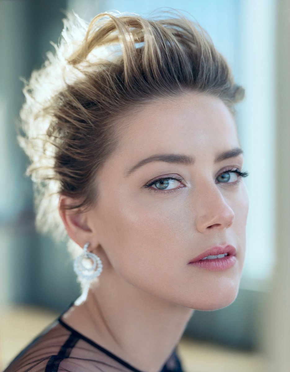 lovingheard's tweet photo. some more of the instyle outtakes of amber heard as seen on the cover italy’s F magazine this month https://t.co/iPTtkDtbgz