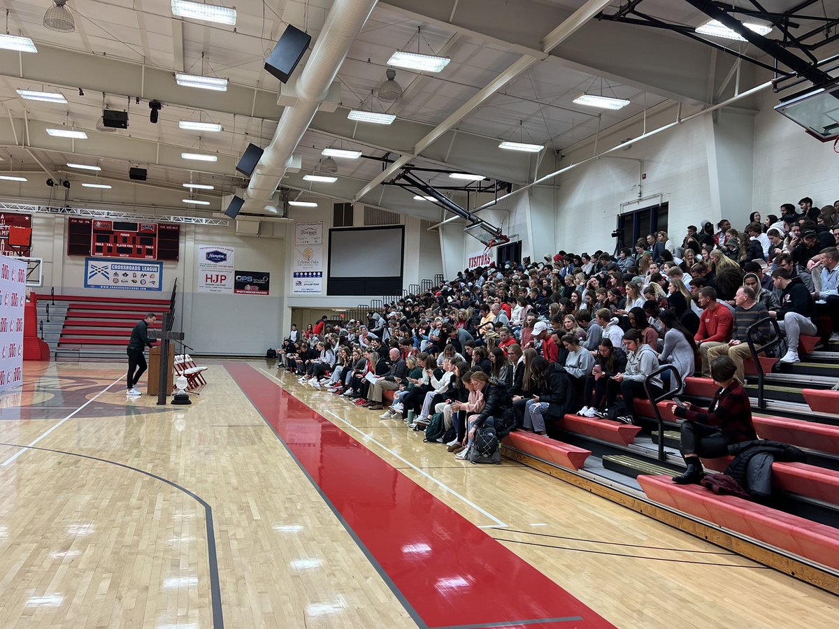 600+ student athletes came together this morning to learn and discuss how we integrate our faith in Christ in the way we play our sport!