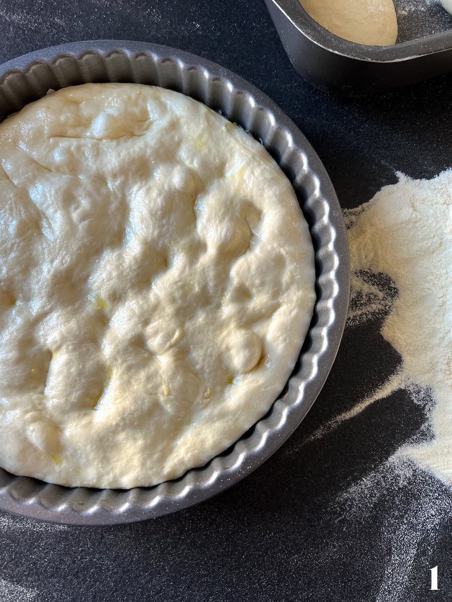 FoodiesItaly's tweet photo. Today we see how to prepare a classic soft Italian pizza. The recipe available now on the site 🫵🏻https://t.co/gr0UbRNCwr #pizzaitaliana #RecipeOfTheDay #recipepizza #ricettapizza #pizza #ricettadelgiorno #cucina #ricetta #ricettesemplici https://t.co/bQQqYvtvX9