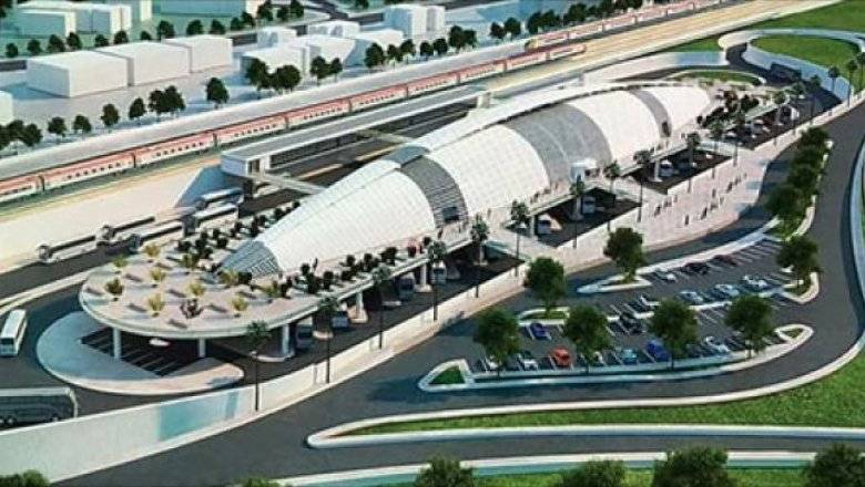 AfricaFactsZone's tweet photo. Morocco has opened a new bus station in Rabat that will transport 10,000 passengers daily.

It has a shopping center with 40 shops, an outdoor parking lot for cars, a drop-off area, catering and commercial properties, 46 platforms for coaches and a 22-coach capacity parking lot. https://t.co/qWQmeGWpc4
