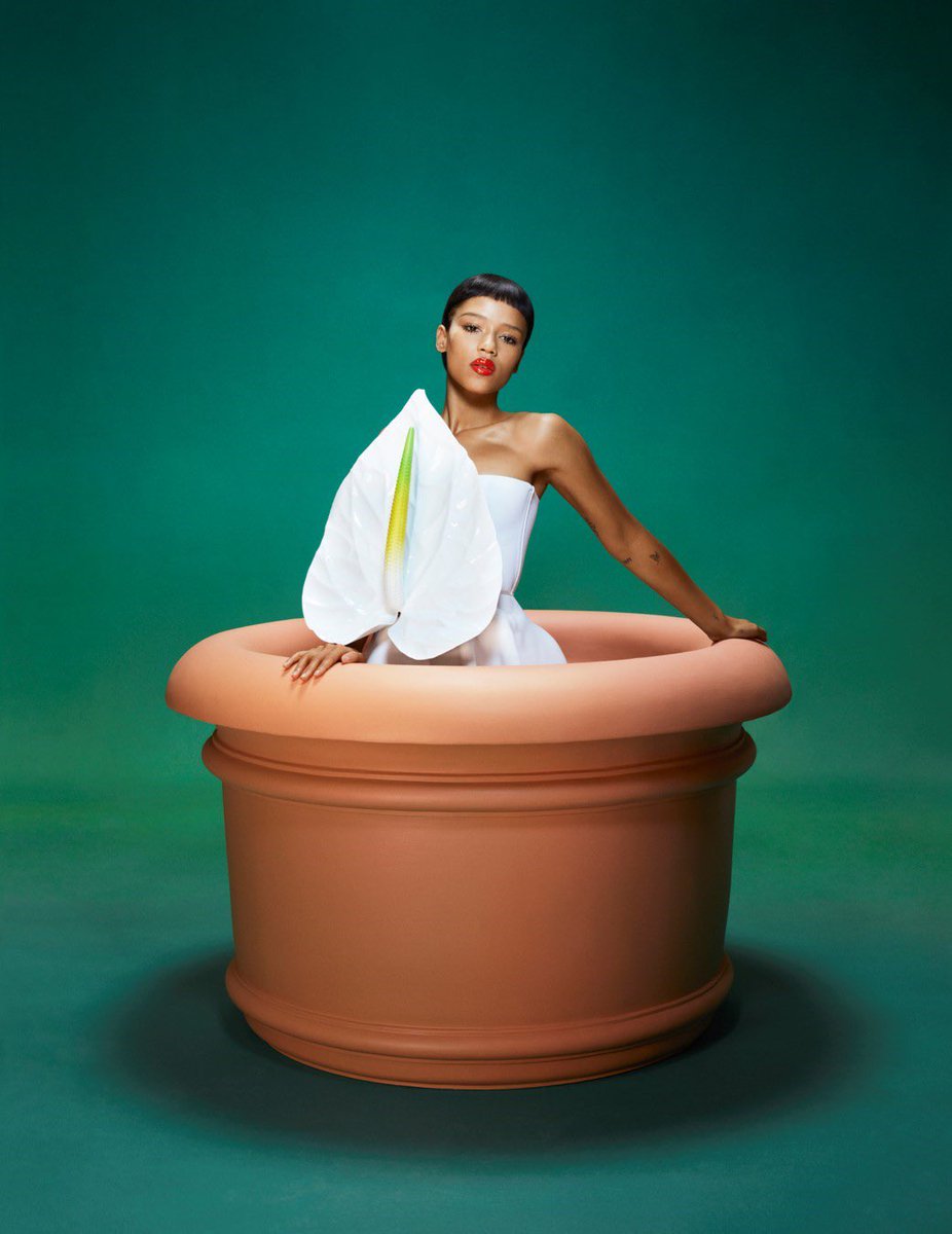 StreetFashion01's tweet image. Taylor Russell for DAZED!